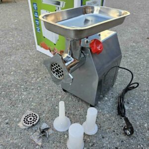 att.kwnw_ccju3tznnrh9nrdblxft4wqqvrgzyhj2fo-b-w.jpeg Mašina za mljevenje mesa 3,8kw 250kg/h