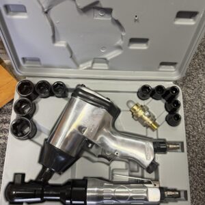 PNEUMATSKI UDARNI ODIVJAČ I RAČNA SA GEDORAMA 1/2 SET 17pcs