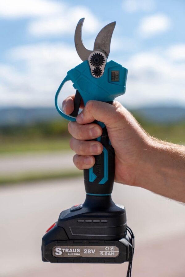 Aku makaze za grane sa LCD displejom STRAUS AUSTRIA 28V